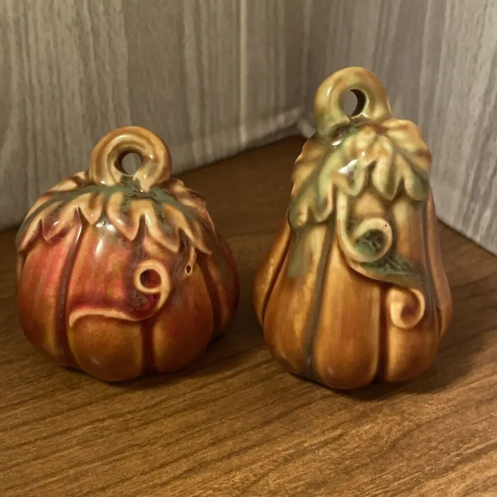 Vintage Salt And Pepper Shakers Ceramic Pumpkins Gourds Orange And Green
